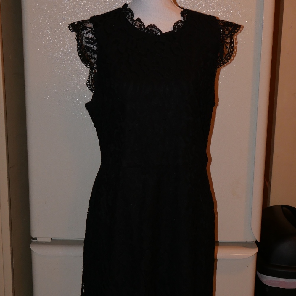 Black Lace Overlay Keyhole Dress